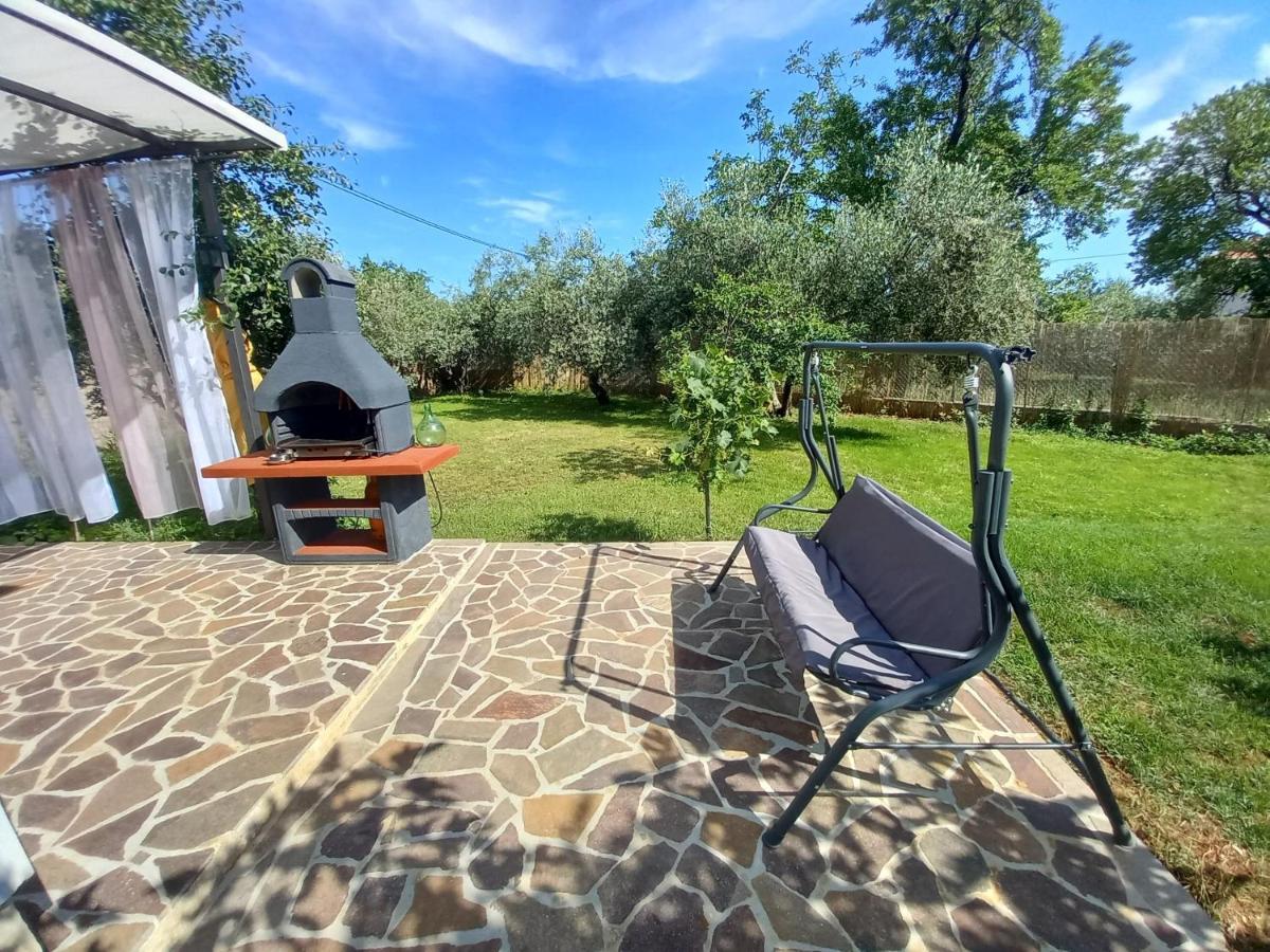 Holiday House Chill Out Loborika Marcana Ngoại thất bức ảnh
